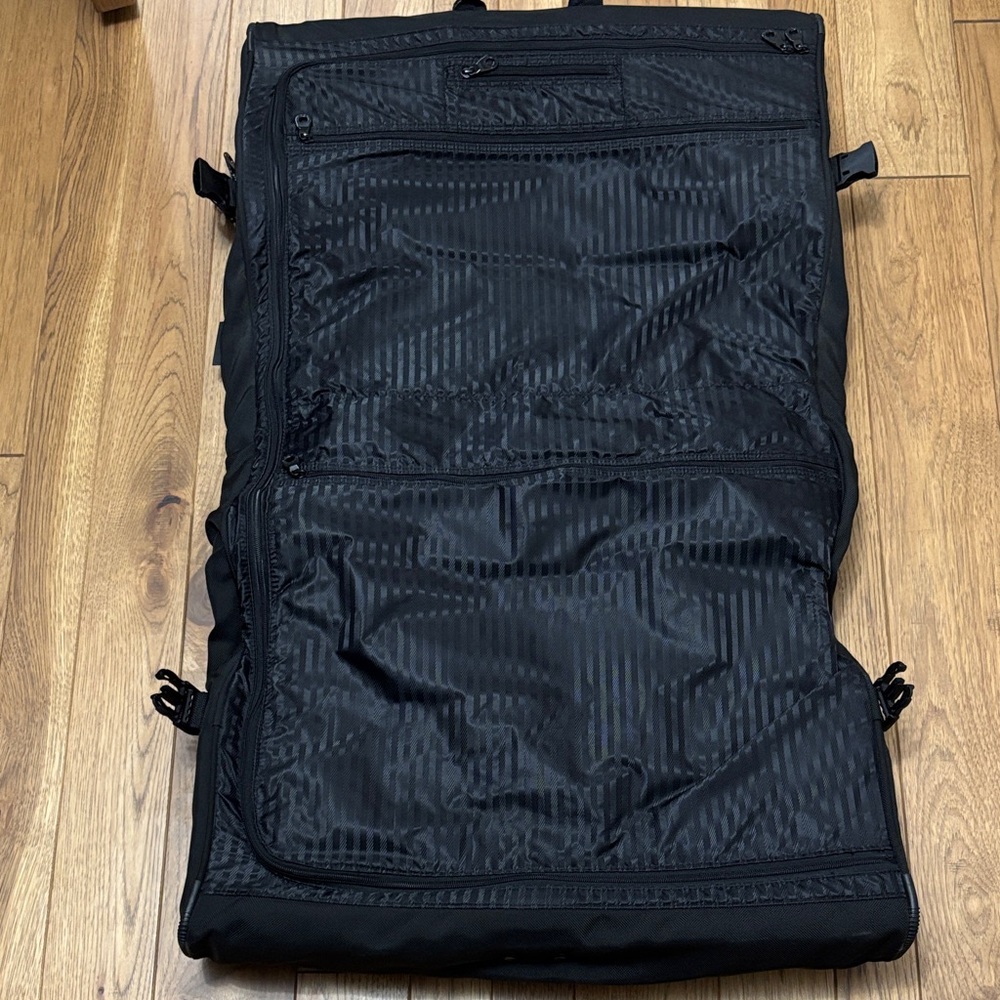 Pathfinder Ballistic Nylon Garment Bag - Picture 10 of 16